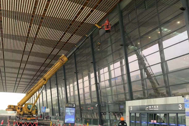 道滘镇玻璃幕墙维护和保养